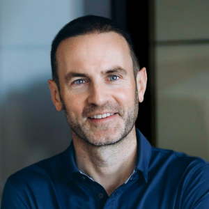 Open Dialog for Alasdair Foster Biography
