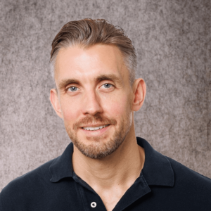 Open Dialog for Chris Tyrer Biography